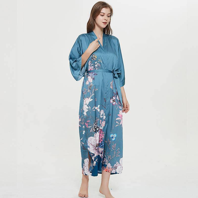 Women's Blossoms And Butterflies Floral Print Silk Kimono