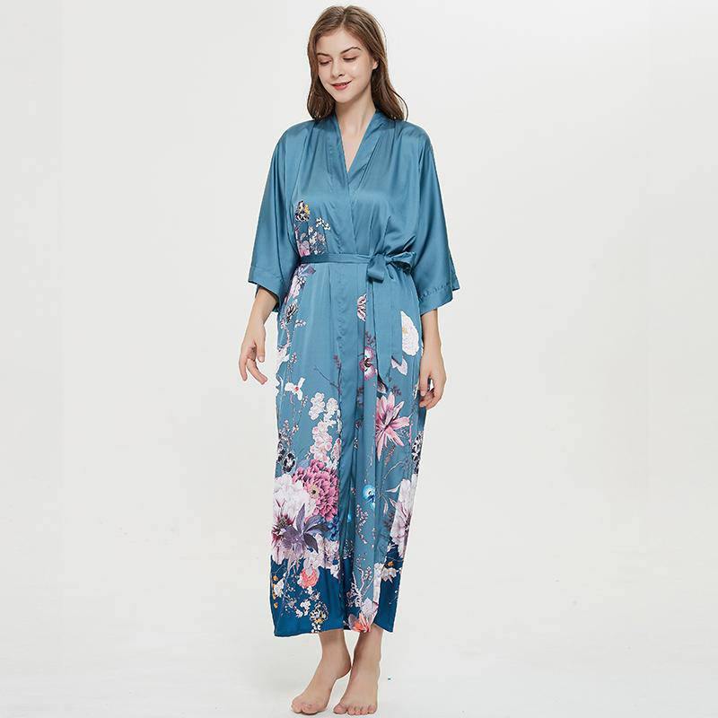 Women's Blossoms And Butterflies Floral Print Silk Kimono