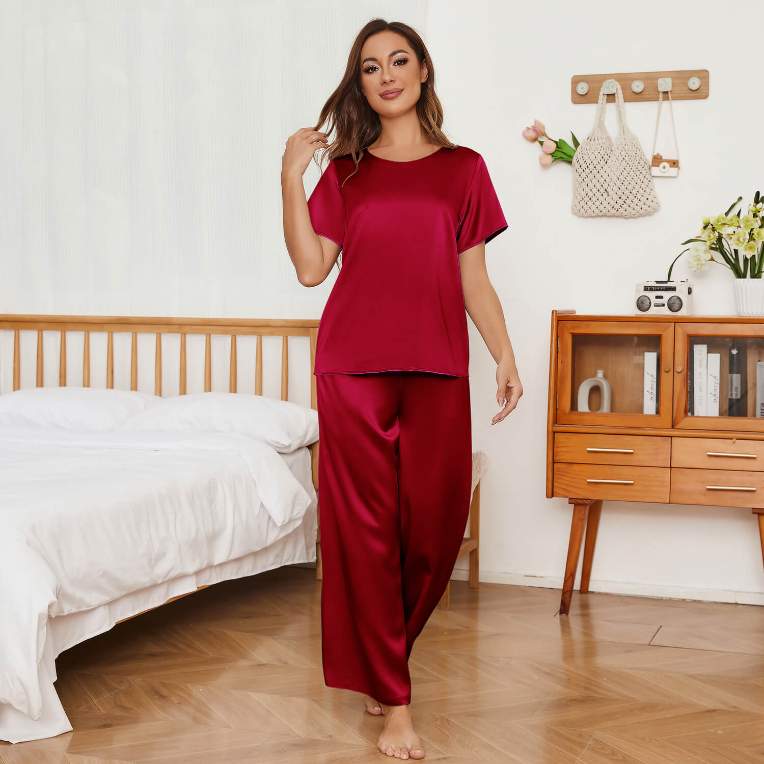 Short Sleeve Pure Silk Women's Pajama Set with Wide Leg Pants - slipintosoft